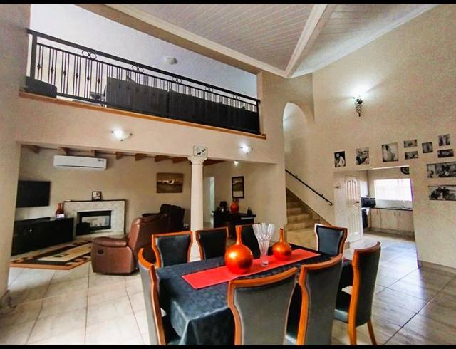 4 BEDROOM HOUSE FOR SALE IN SONNEVELD